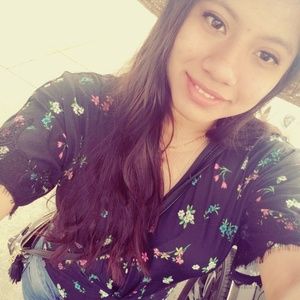 Meet your Posher, Reyna